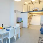 아파트 Sopra Le Onde - Ristrutturato Con A/c & Internet *